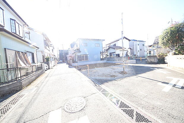 五感で感じる、現地でしかわからない事も沢山ございます。周辺環境なども一緒にご案内いたしますのでお気軽にお問合せください。