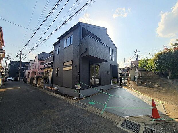 五感で感じる、現地でしかわからない事も沢山ございます。周辺環境なども一緒にご案内いたしますのでお気軽にお問合せください。 