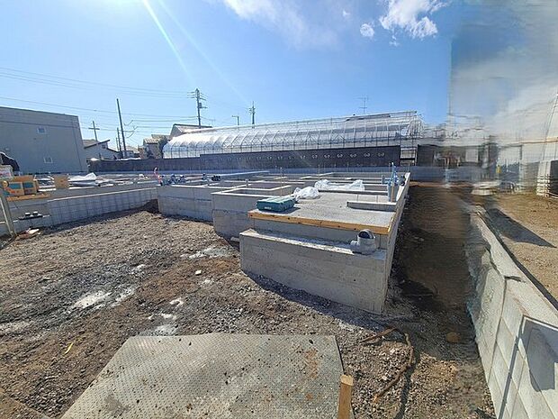 五感で感じる、現地でしかわからない事も沢山ございます。周辺環境なども一緒にご案内いたしますのでお気軽にお問合せください。