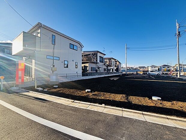 五感で感じる、現地でしかわからない事も沢山ございます。周辺環境なども一緒にご案内いたしますのでお気軽にお問合せください。