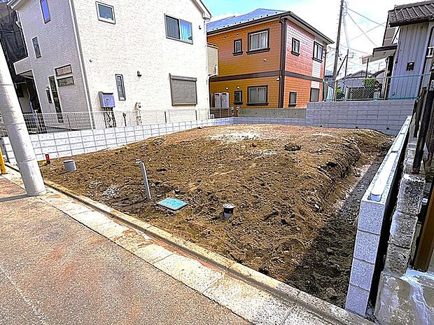 五感で感じる、現地でしかわからない事も沢山ございます。周辺環境なども一緒にご案内いたしますのでお気軽にお問合せください。