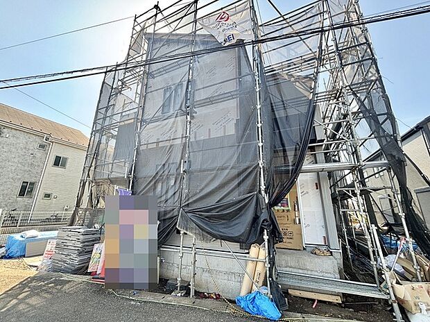 セカンドカーや来客時にも便利なカースペース2台分ございます。