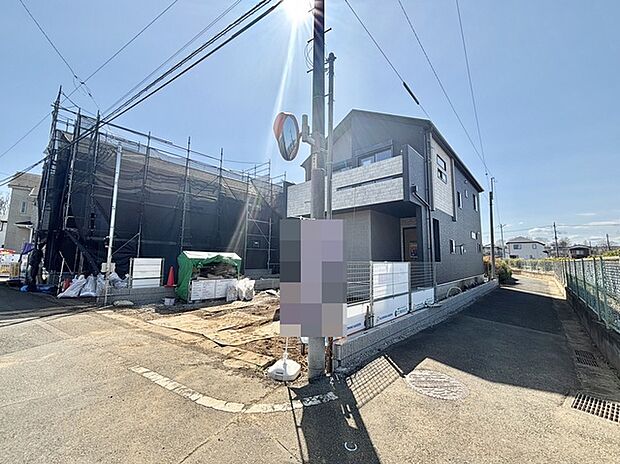 五感で感じる、現地でしかわからない事も沢山ございます。周辺環境なども一緒にご案内いたしますのでお気軽にお問合せください。