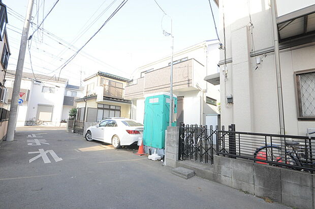 商業施設が徒歩圏内に充実、日々のお買い物も安心な環境です。 