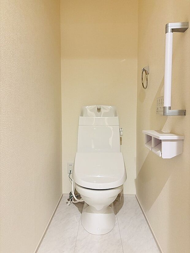 1.2階にそれぞれトレイがございます。朝の混雑時に分散して利用できるほか、ゲスト用としても使い分けることもできます。 