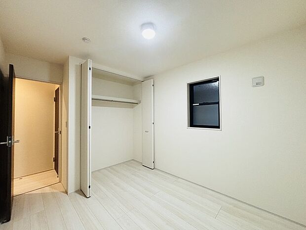 収納豊富な間取りで家の中がスッキリ片付きそうです。 