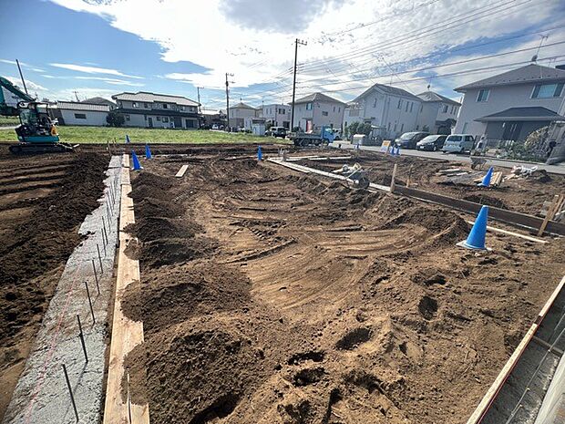 五感で感じる、現地でしかわからない事も沢山ございます。周辺環境なども一緒にご案内いたしますのでお気軽にお問合せください。