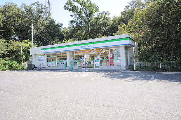 ファミリーマート所沢東狭山ヶ丘店(600m)
