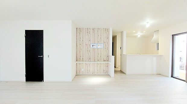 リビングにはカウンタースタディカウンターがあります