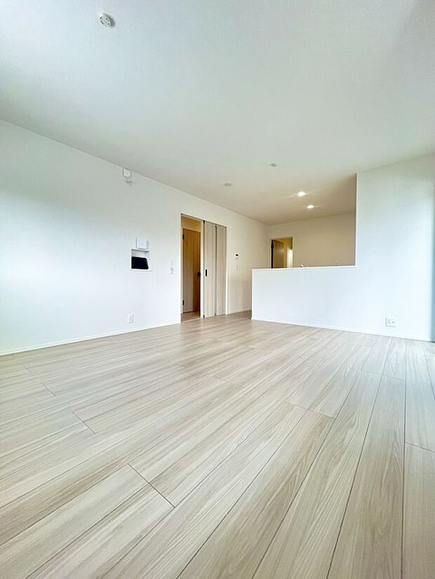 夕食の時間。家族、友人、両親、親戚との会話がより料理を美味しくしてくれる。あっという間に時間が過ぎてしまう居心地の良さは、普段はほっとする空間としてここにあります。 