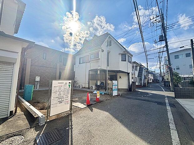 建物は4月完成予定です。