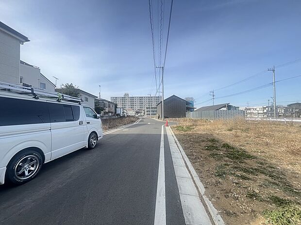 五感で感じる、現地でしかわからない事も沢山ございます。周辺環境なども一緒にご案内いたしますのでお気軽にお問合せください。