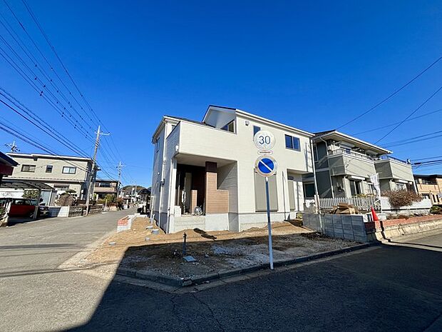 五感で感じる、現地でしかわからない事も沢山ございます。周辺環境なども一緒にご案内いたしますのでお気軽にお問合せください。 