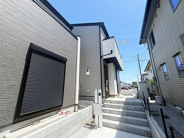五感で感じる、現地でしかわからない事も沢山ございます。周辺環境なども一緒にご案内いたしますのでお気軽にお問合せください。