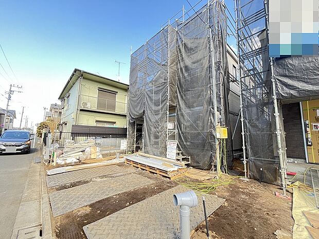 戸建てが立ち並ぶ静かな住宅街。四季折々の移り変わりを感じながら自然と楽しみ、暮らす、そんな毎日を日々の中で感じられる住環境