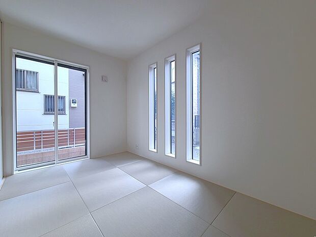 2面採光を確保した明るい室内は、爽やかな風を感じる居心地の良い空間です。 