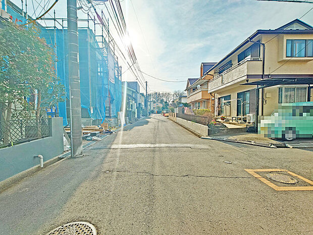 建築中ですが、同じグレードの完成済み建物を参考にご覧になることもできます。現地より最寄りの物件をご案内しますので、お気軽にご要望をお聞かせください。