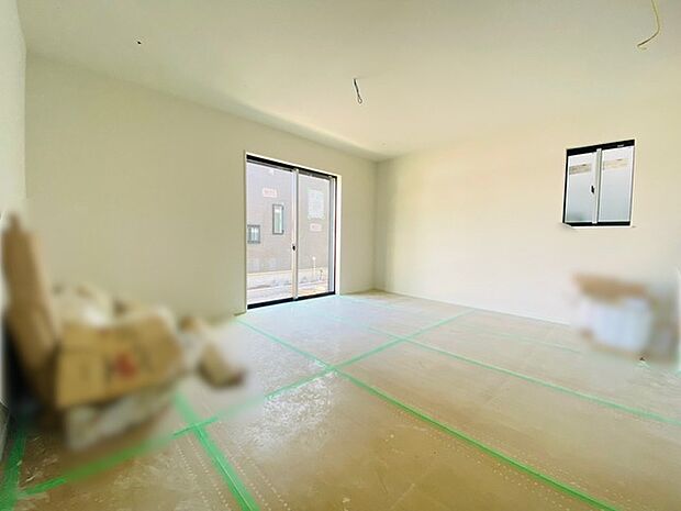 夕食の時間。家族、友人、両親、親戚との会話がより料理を美味しくしてくれる。あっという間に時間が過ぎてしまう居心地の良さは、普段はほっとする空間としてここにあります。