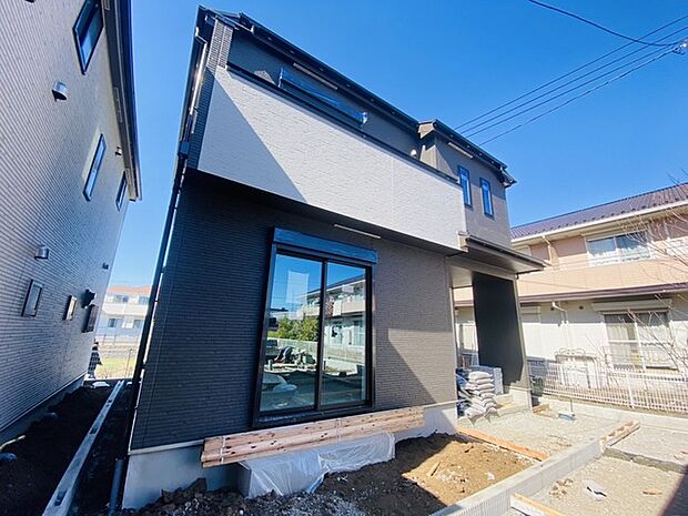 五感で感じる、現地でしかわからない事も沢山ございます。周辺環境なども一緒にご案内いたしますのでお気軽にお問合せください。