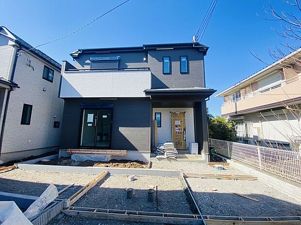 周辺の街並み セカンドカーや来客時にも便利なカースペース2台分ございます。 (10m)