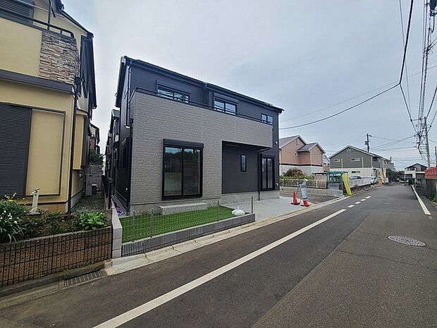 五感で感じる、現地でしかわからない事も沢山ございます。周辺環境なども一緒にご案内いたしますのでお気軽にお問合せください。 