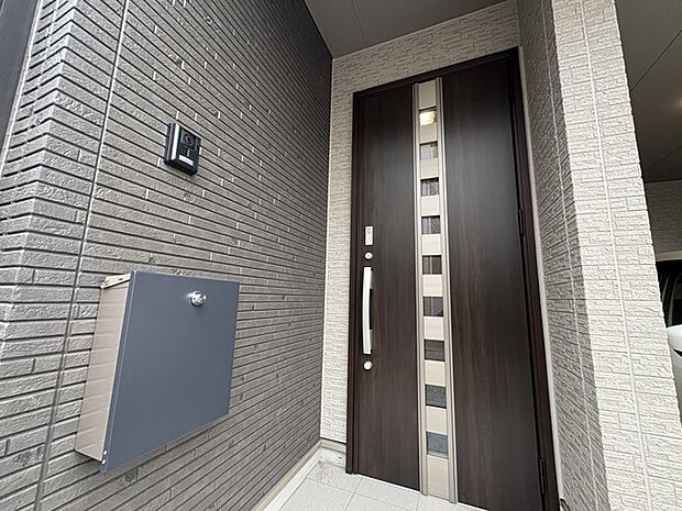 お客様をお迎えする玄関、お家の出入りもスムーズに行えます。