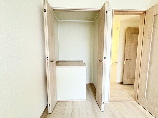 収納豊富な間取りで家の中がスッキリ片付きそうです。