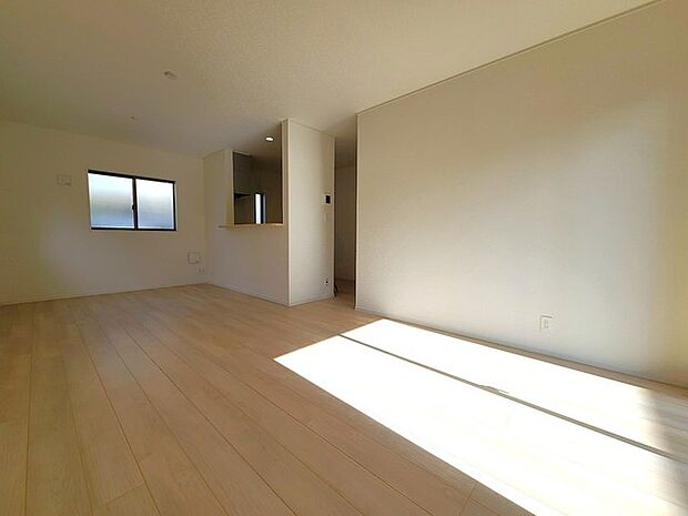 夕食の時間。家族、友人、両親、親戚との会話がより料理を美味しくしてくれる。あっという間に時間が過ぎてしまう居心地の良さは、普段はほっとする空間としてここにあります。 