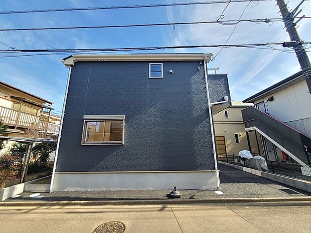 五感で感じる、現地でしかわからない事も沢山ございます。周辺環境なども一緒にご案内いたしますのでお気軽にお問合せください。 