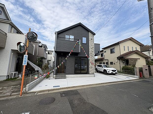 五感で感じる、現地でしかわからない事も沢山ございます。周辺環境なども一緒にご案内いたしますのでお気軽にお問合せください。 