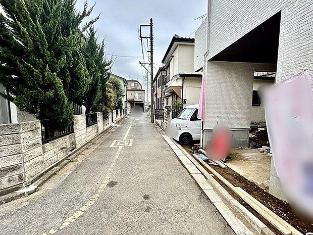 車通りの少ない閑静な住宅街です。