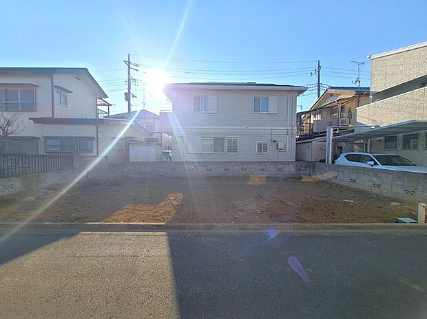 五感で感じる、現地でしかわからない事も沢山ございます。周辺環境なども一緒にご案内いたしますのでお気軽にお問合せください。