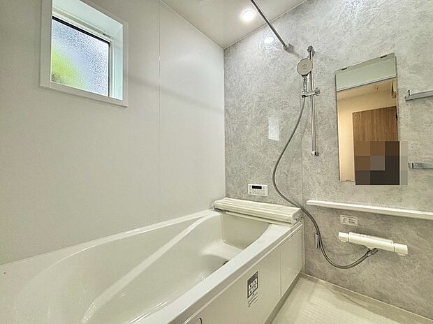 1日の疲れを取るゆとりある浴室です。