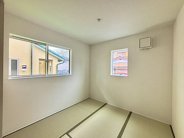 和室があるとやはりどこか心落ち着いてしまいます。客間としてもちょうど良い約4.5帖。