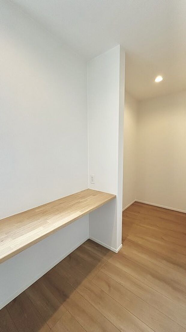 大容量のパントリーがございますので、非常食や食品のストックも沢山置けます。