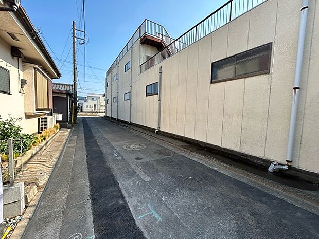 五感で感じる、現地でしかわからない事も沢山ございます。周辺環境なども一緒にご案内いたしますのでお気軽にお問合せください。