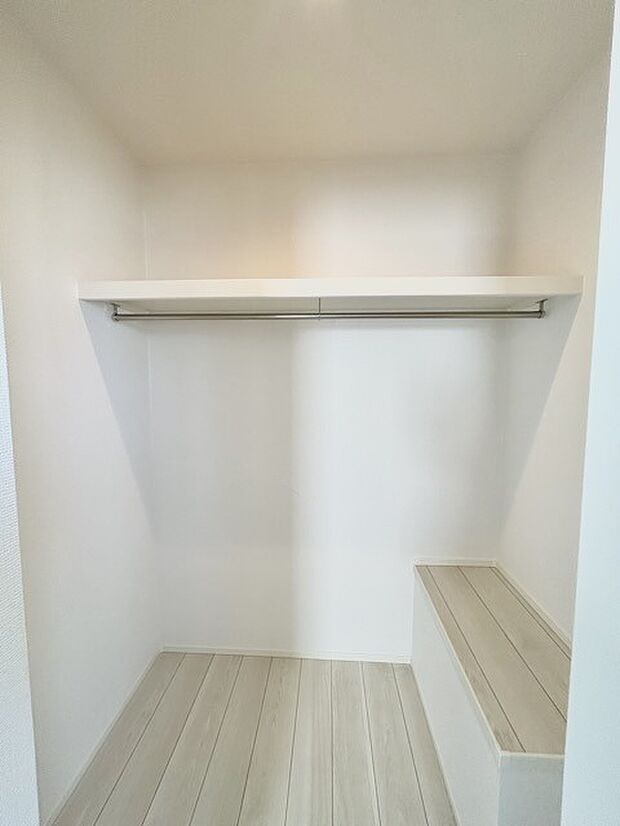 大容量クローゼット付き!家族の成長と共に増える荷物もスッキリ収納。