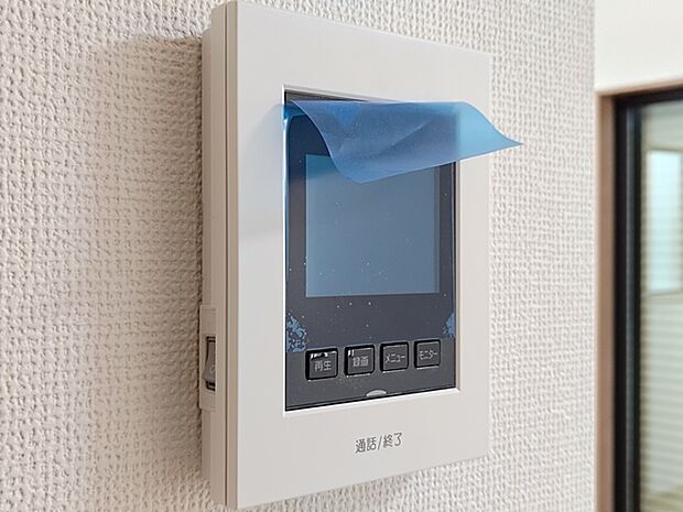 来訪者の顔が見えて安心のＴＶモニター付インターホン。