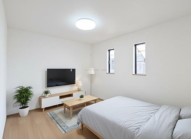 【2F洋室／約5.25帖】 白を基調とした明るい内装デザイン。 ※家具はＣＧ合成によるものです。