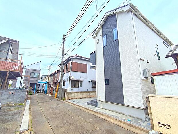 周辺の街並み 周囲は閑静な住宅街です。(10m)