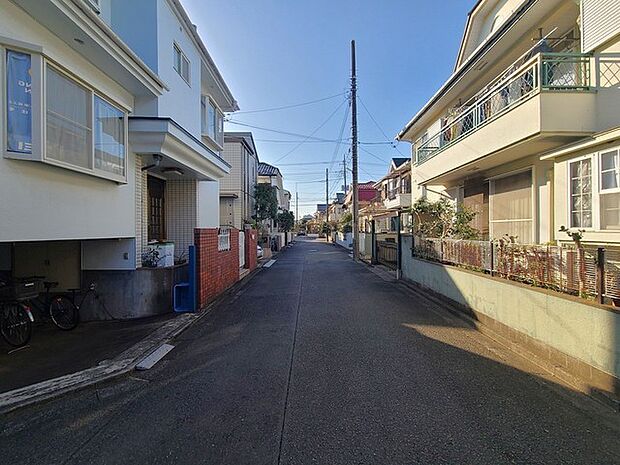 五感で感じる、現地でしかわからない事も沢山ございます。周辺環境なども一緒にご案内いたしますのでお気軽にお問合せください。