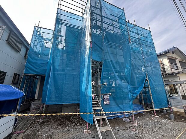 戸建てが立ち並ぶ静かな住宅街。四季折々の移り変わりを感じながら自然と楽しみ、暮らす、そんな毎日を日々の中で感じられる住環境