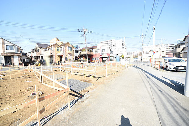 商業施設が徒歩圏内に充実、日々のお買い物も安心な環境です。