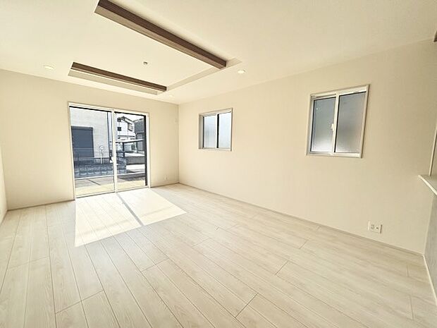 夕食の時間。家族、友人、両親、親戚との会話がより料理を美味しくしてくれる。あっという間に時間が過ぎてしまう居心地の良さは、普段はほっとする空間としてここにあります。