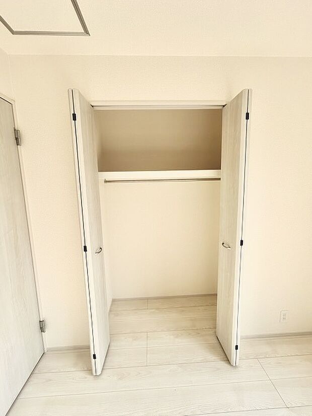 大容量クローゼット付き!家族の成長と共に増える荷物もスッキリ収納。