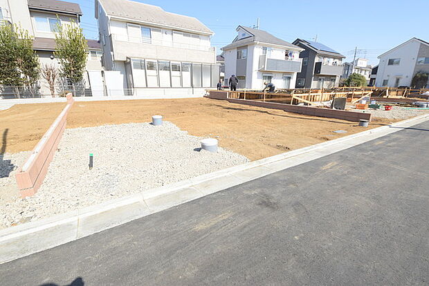 五感で感じる、現地でしかわからない事も沢山ございます。周辺環境なども一緒にご案内いたしますのでお気軽にお問合せください。