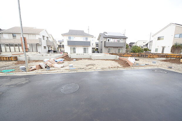 商業施設が徒歩圏内に充実、日々のお買い物も安心な環境です。 