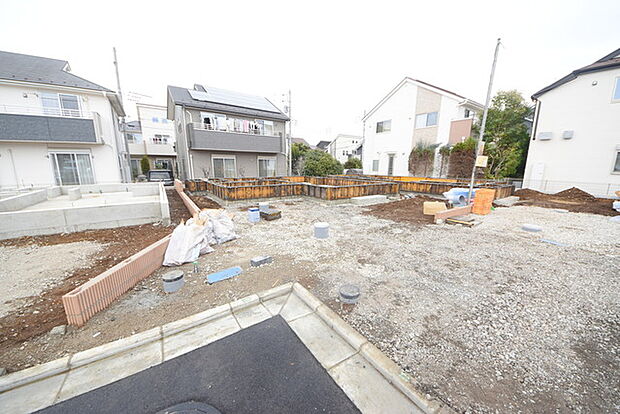 五感で感じる、現地でしかわからない事も沢山ございます。周辺環境なども一緒にご案内いたしますのでお気軽にお問合せください。