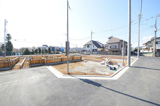 五感で感じる、現地でしかわからない事も沢山ございます。周辺環境なども一緒にご案内いたしますのでお気軽にお問合せください。 