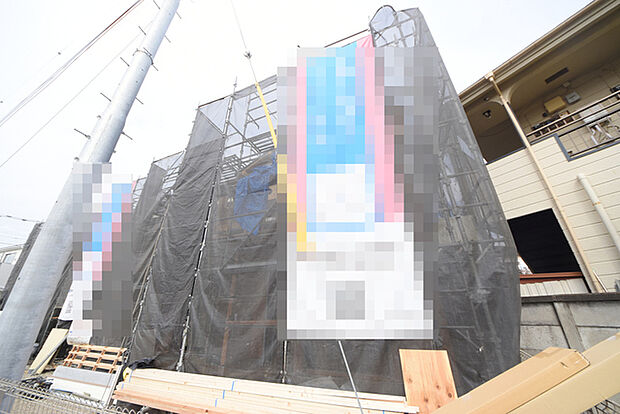 戸建てが立ち並ぶ静かな住宅街。四季折々の移り変わりを感じながら自然と楽しみ、暮らす、そんな毎日を日々の中で感じられる住環境